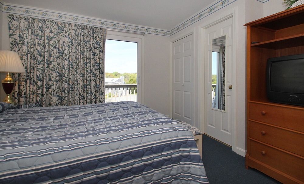 Colonial Acres Resort Уэст-Ярмут Экстерьер фото