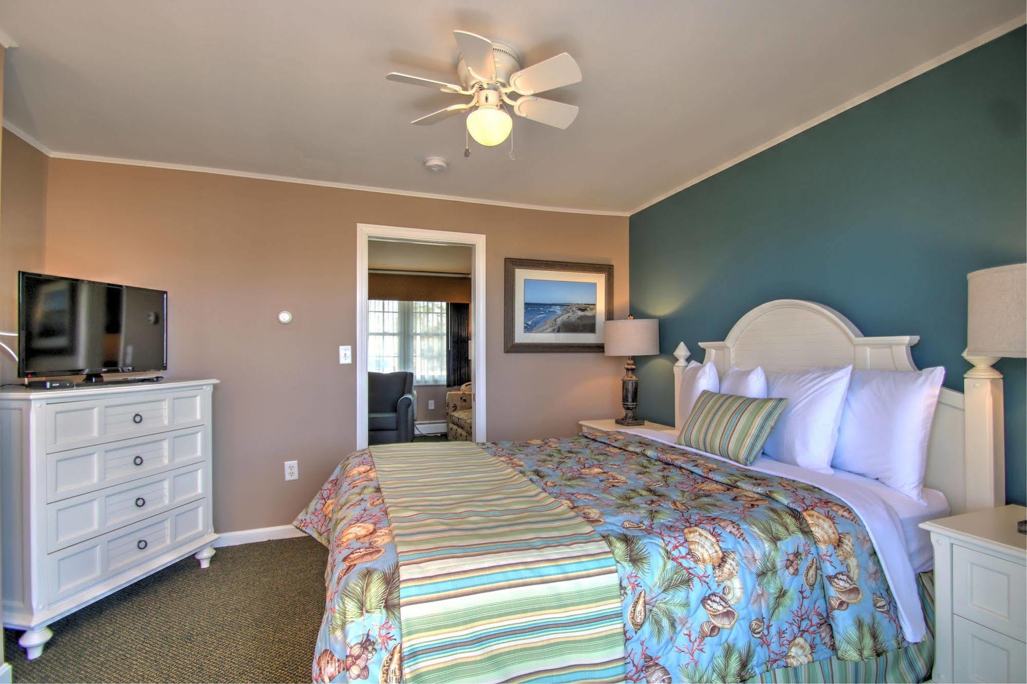 Colonial Acres Resort Уэст-Ярмут Экстерьер фото